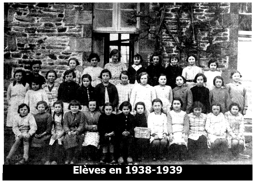 Photo des élèves de l’école libre de Filles de la Gacilly  en 1938