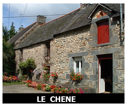 LE CHENE Dans le registre des donations (fondations) faites à l’église Saint-Nicolas, il est noté que, le 28 novembre 1712, Jeanne Tastart donne une rente de neuf livres sur une terre près le village du Chêne et un pré du domaine de la Roche Gestin, rente due par Olivier Dandin. D’après la date ci-dessus, il est permis de penser que ce village existait à la fin du XVII° siècle au moins puisque l’on y trouve un boucher au début de ce siècle. Il est fort probable que ce village se soit appelé le Chêne Jehannet puis le Chêne Geslinais